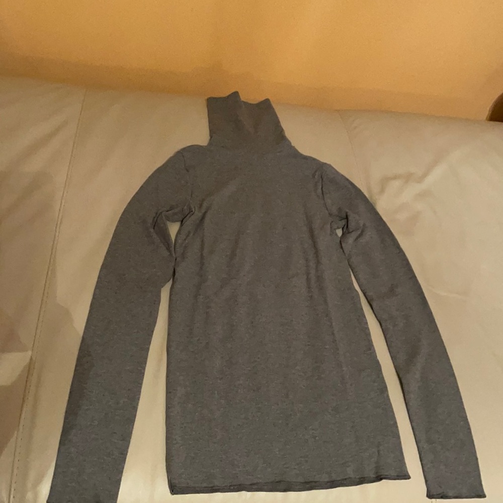Polo, small, light grey